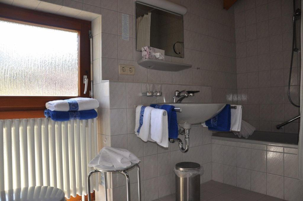 Hotel-Pension Breig Garni Ottenhofen im Schwarzwald Buitenkant foto