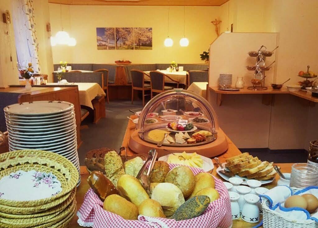 Hotel-Pension Breig Garni Ottenhofen im Schwarzwald Buitenkant foto