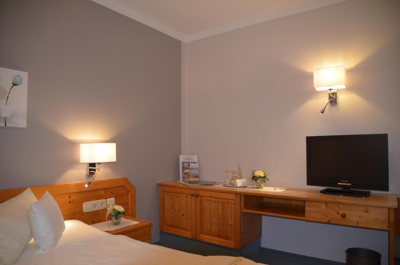 Hotel-Pension Breig Garni Ottenhofen im Schwarzwald Buitenkant foto