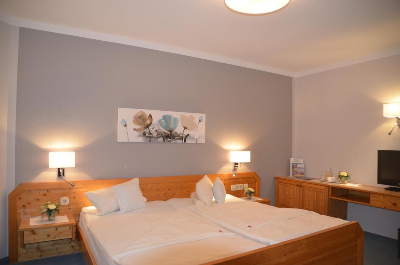 Hotel-Pension Breig Garni Ottenhofen im Schwarzwald Buitenkant foto