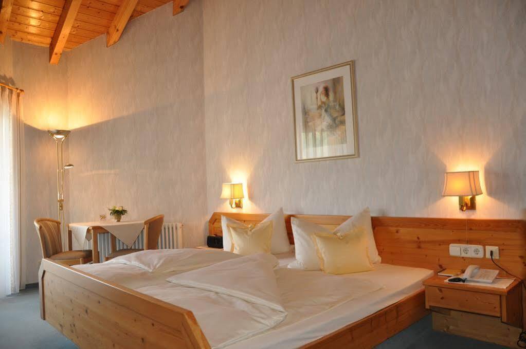 Hotel-Pension Breig Garni Ottenhofen im Schwarzwald Buitenkant foto